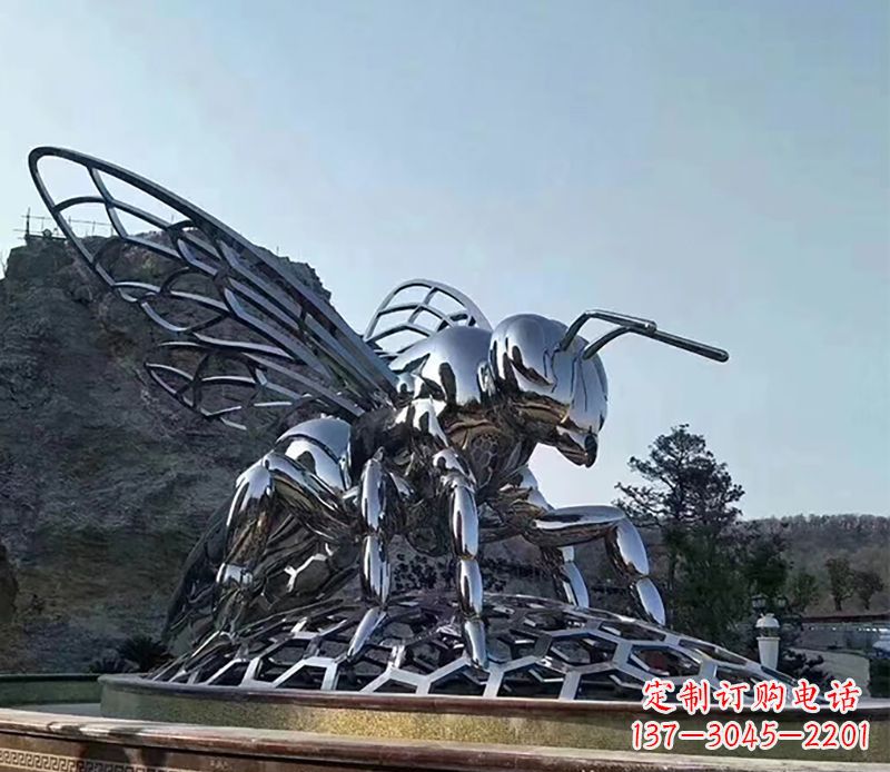太原不锈钢蜜蜂雕塑精美雕塑点缀环境