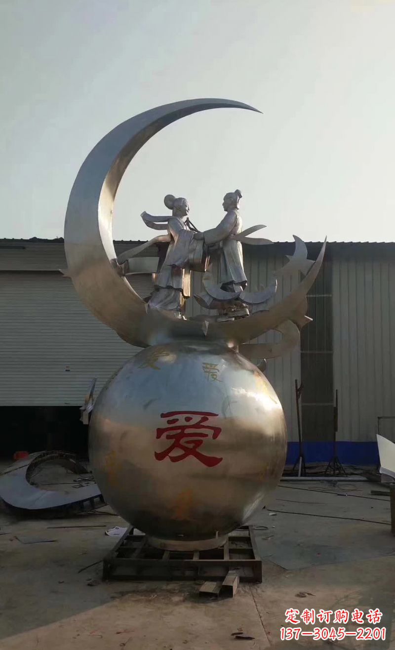 太原不锈钢牛郎织女雕塑传承爱情的象征