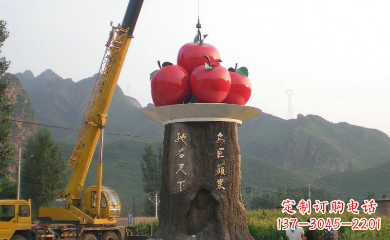 太原不锈钢苹果雕塑艺术与科技的结合