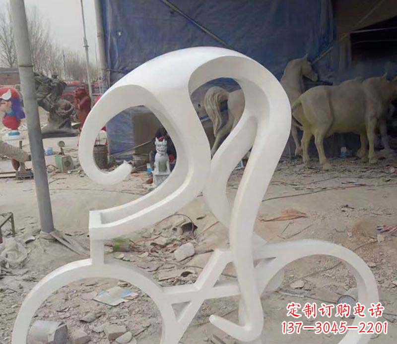 太原不锈钢自行车雕塑——景观的点缀