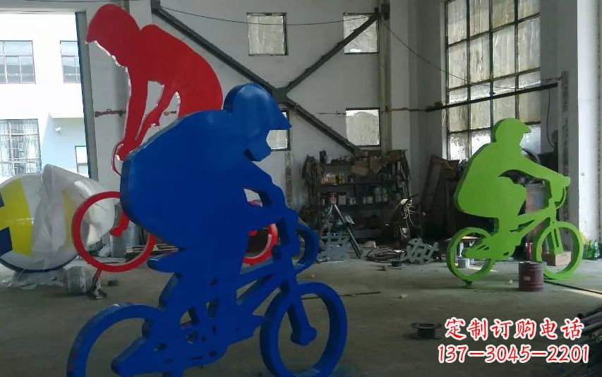 太原不锈钢骑自行车的运动雕塑