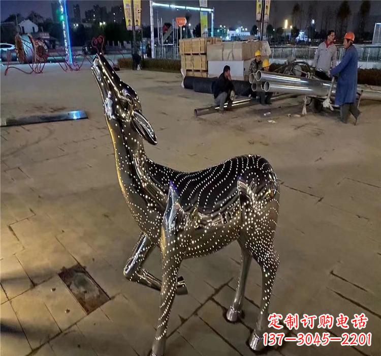 太原时尚优雅的不锈钢小鹿雕塑
