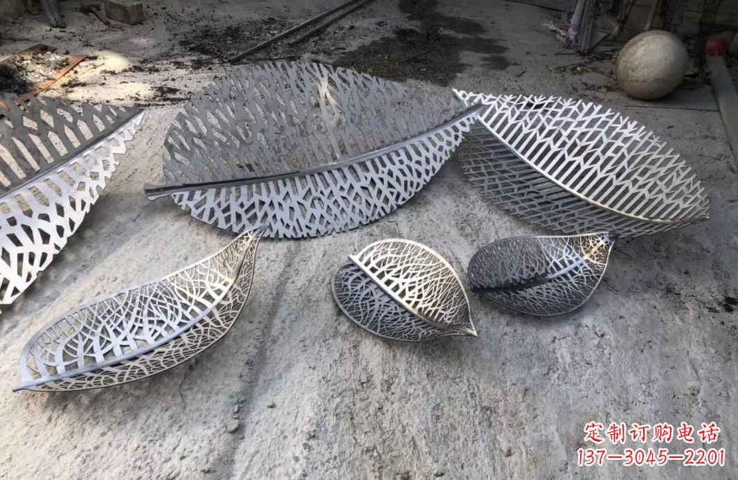 太原优雅的不锈钢树叶雕塑