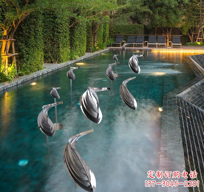 太原不锈钢动物雕塑——美丽的水景装置