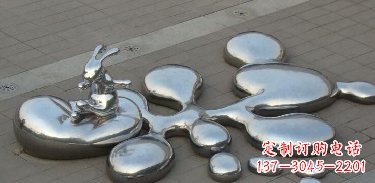 太原不锈钢兔子雕塑景观的美丽添彩