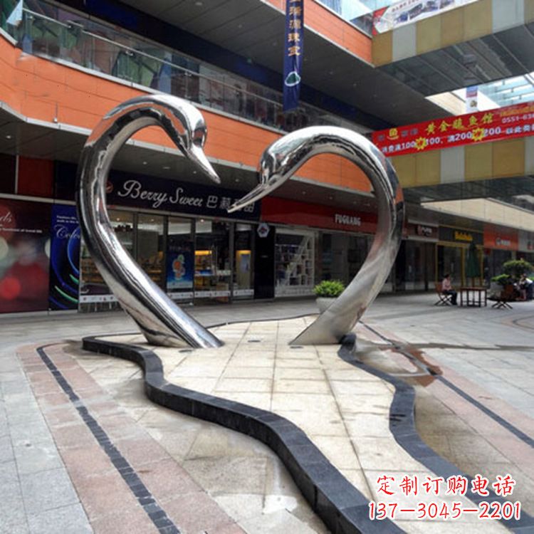 太原不锈钢天鹅爱情雕塑把浪漫永恒的爱情永久凝固