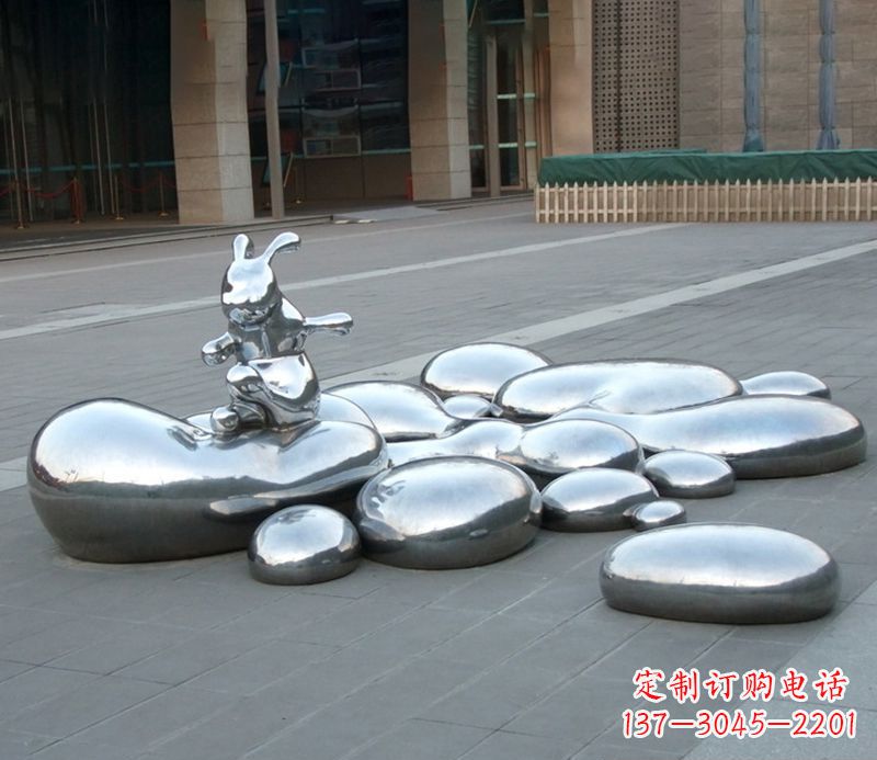 太原不锈钢兔子雕塑饱含艺术美感的艺术品