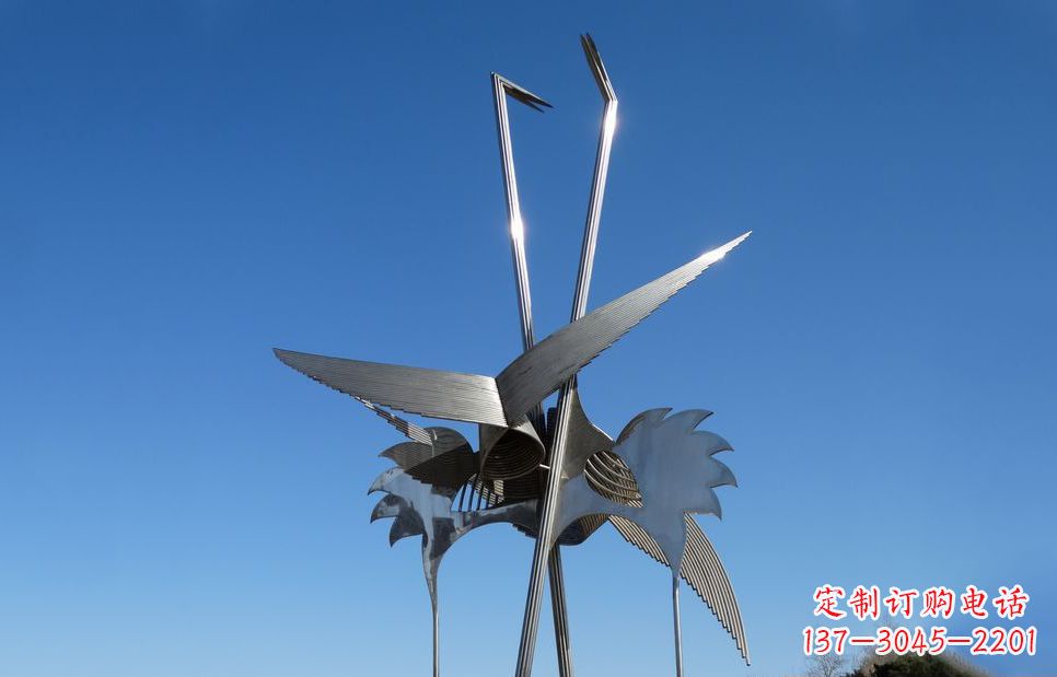太原不锈钢鸵鸟雕塑精美外形、传神表现