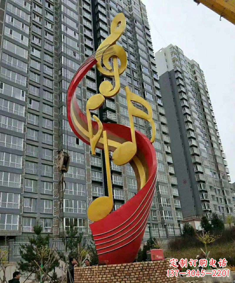 太原不锈钢小区音符雕塑传递音乐的魅力