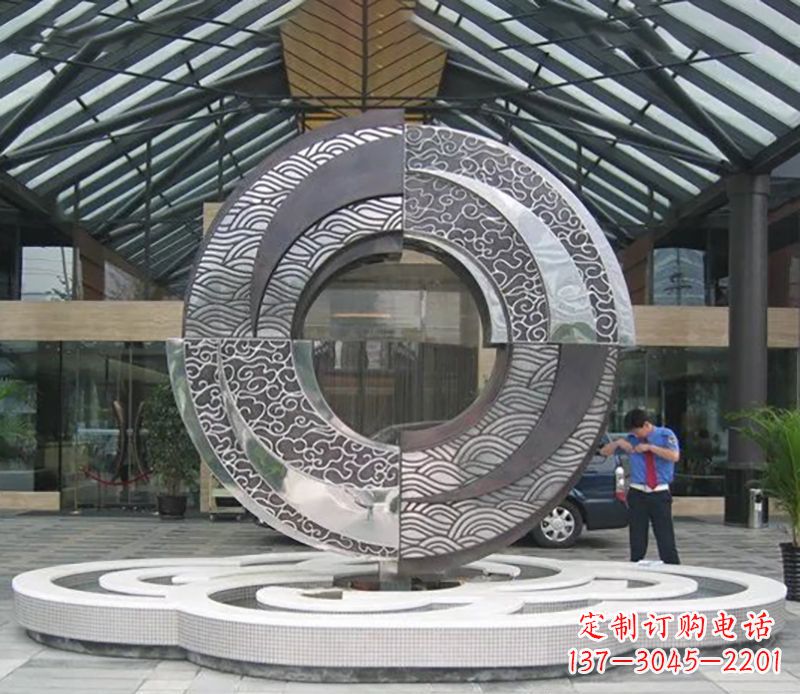 太原不锈钢圆环雕塑,点缀酒店空间