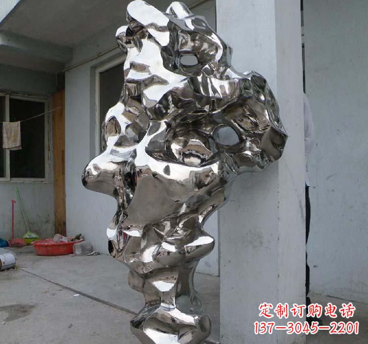 太原太湖石雕塑精美绝伦的不锈钢园林景观