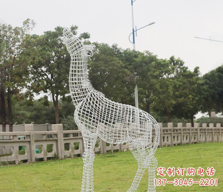 太原不锈钢长颈鹿雕塑——艺术精美的象征