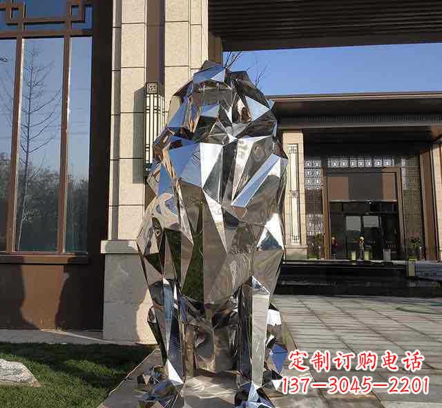 太原不锈钢狮子雕塑给园林带来神秘与力量