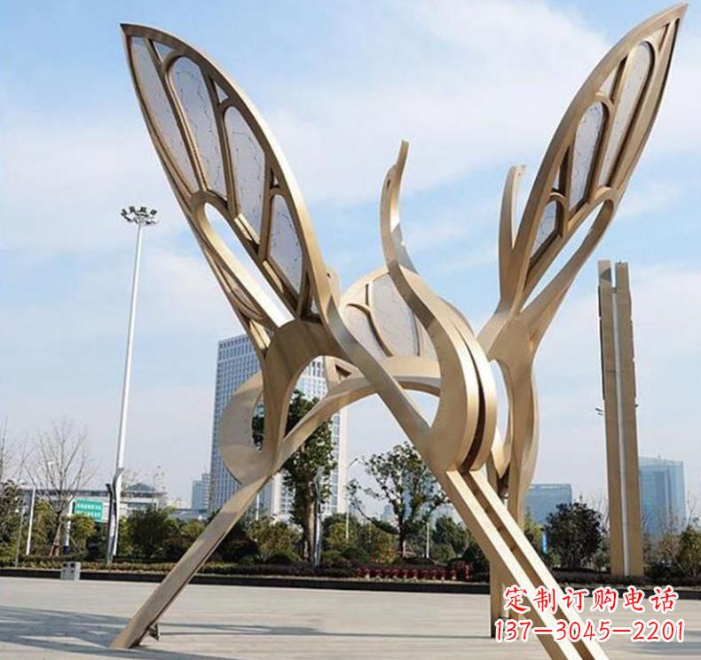 太原不锈钢园林仙鹤雕塑传承传统艺术精髓