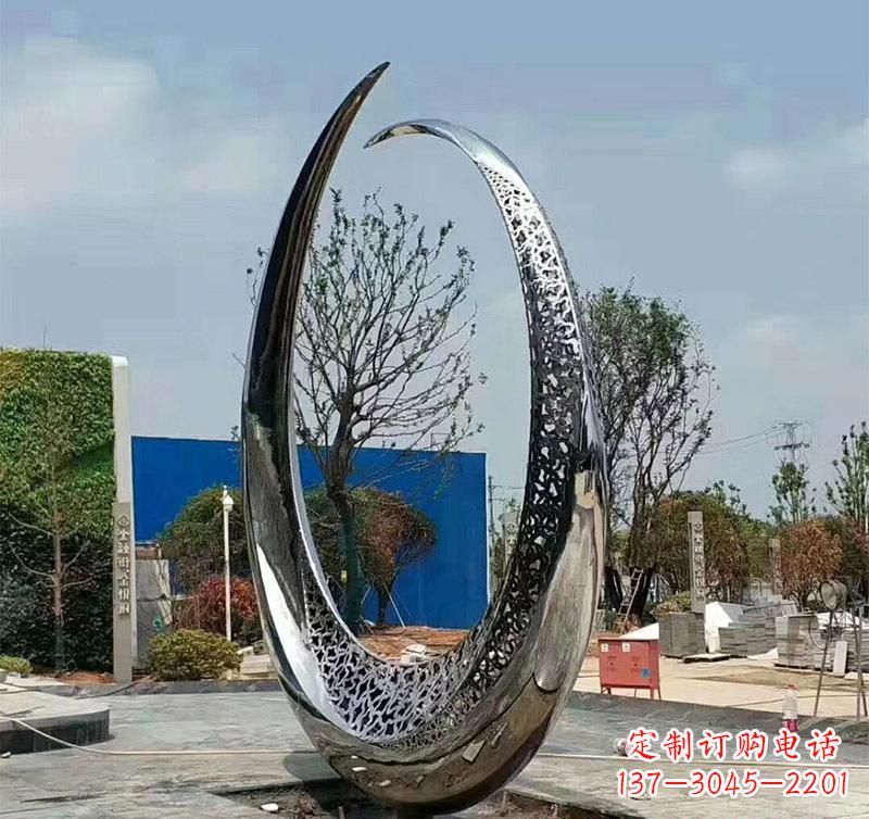 太原不锈钢圆环雕塑将艺术与实用结合