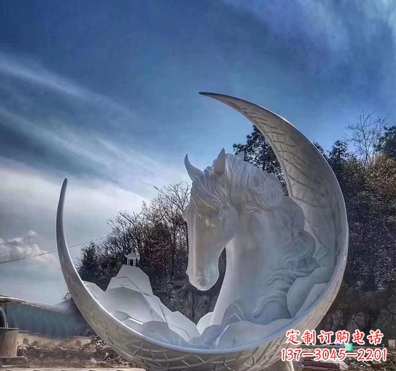 太原月亮的美丽缠绕——不锈钢月亮马雕塑