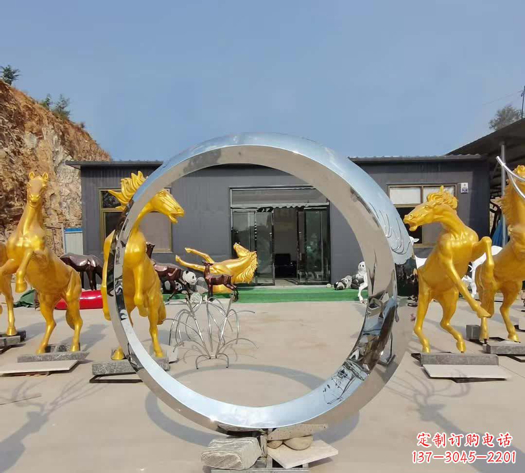 太原不锈钢圆环雕塑让景观更加精彩