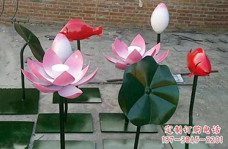 太原彩色不锈钢荷花鲤鱼雕塑