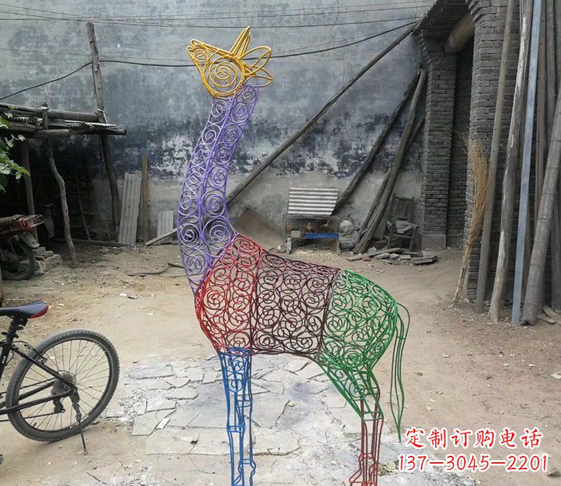 太原彩色不锈钢镂空梅花鹿雕塑——精美艺术品
