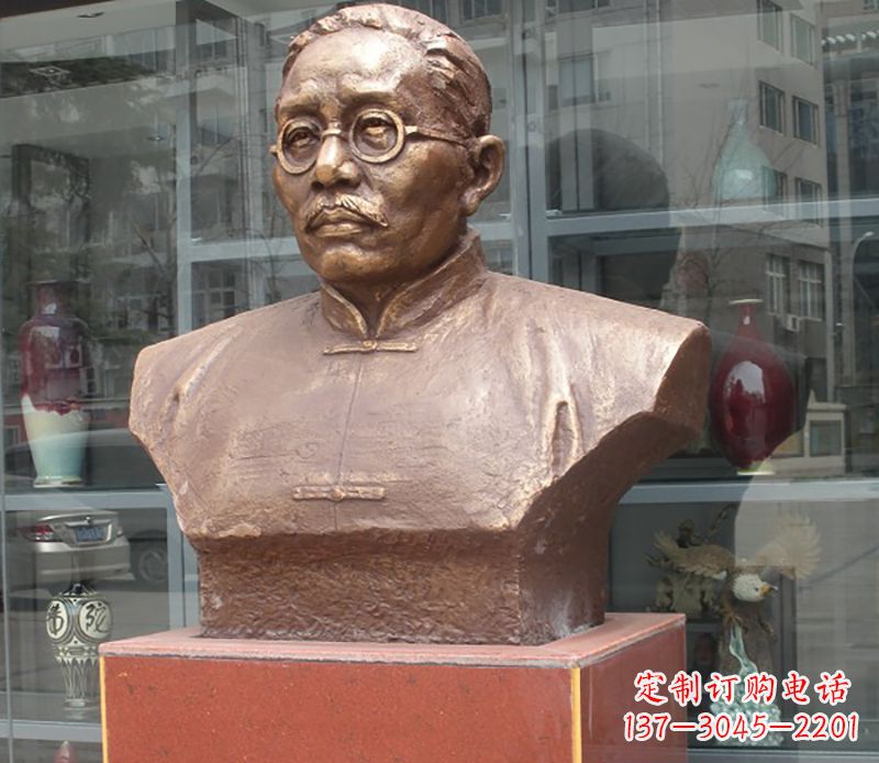太原蔡元培雕塑传承睿智的象征