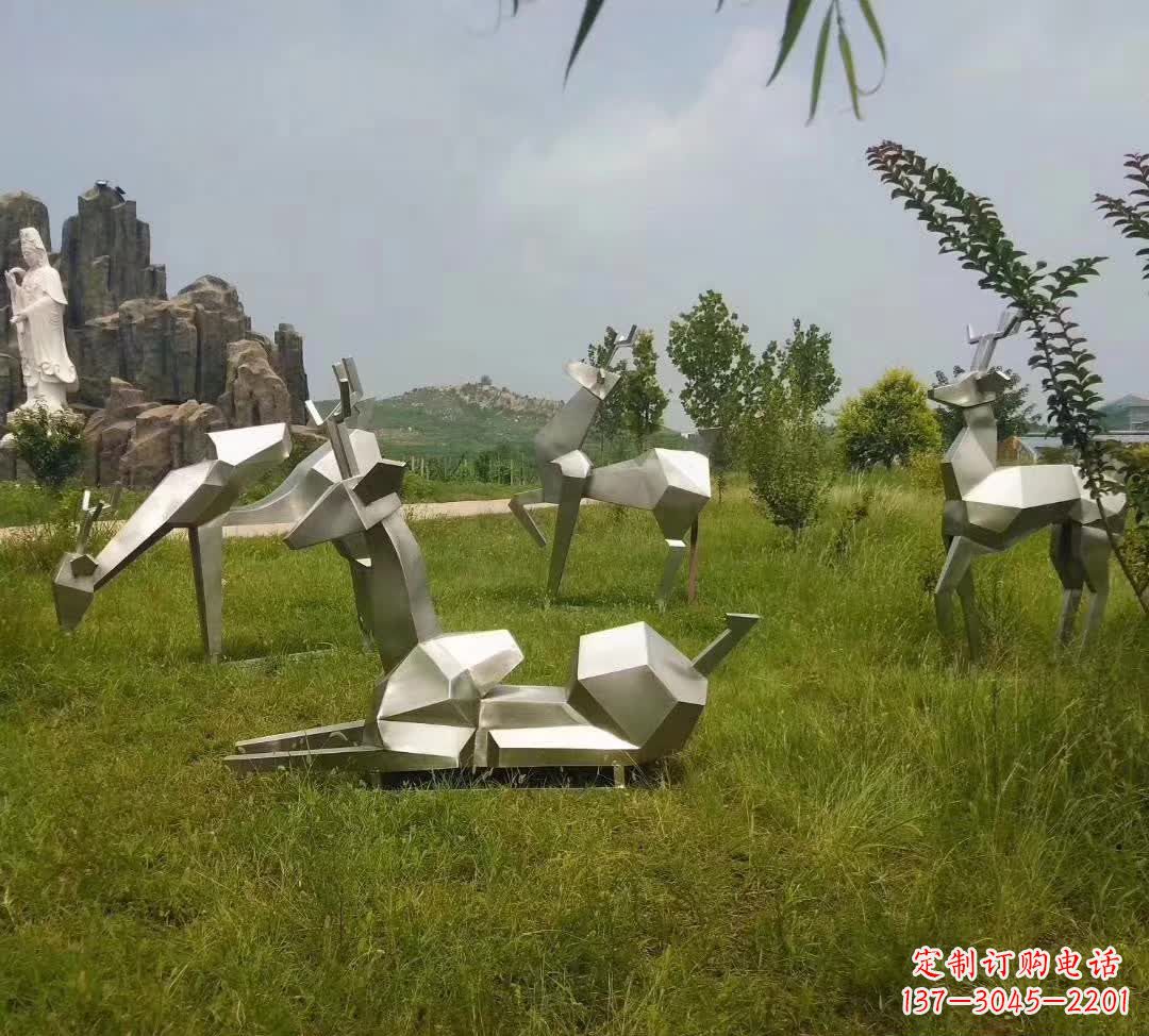 太原草坪不锈钢锻造小鹿雕塑