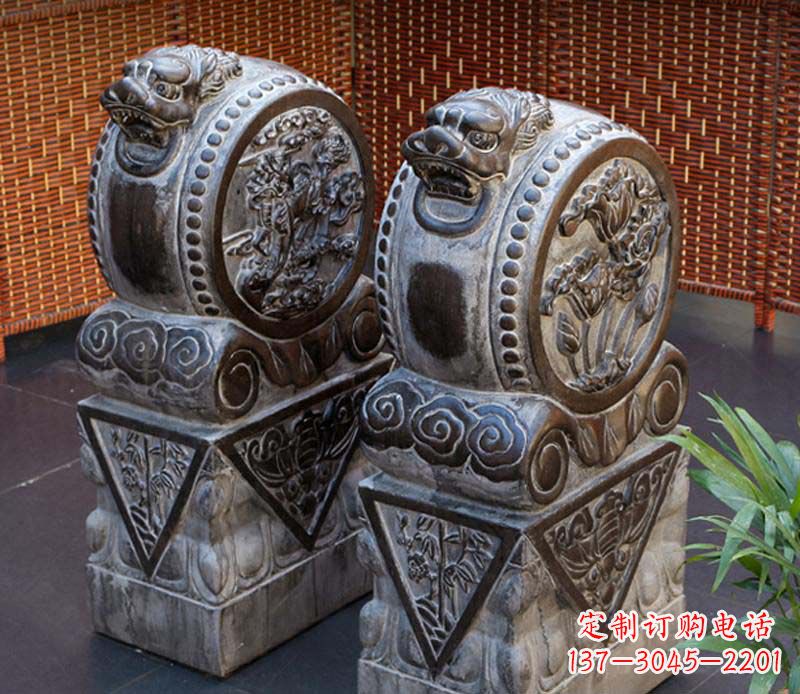 太原仿古石门墩雕塑，提升茶楼景观