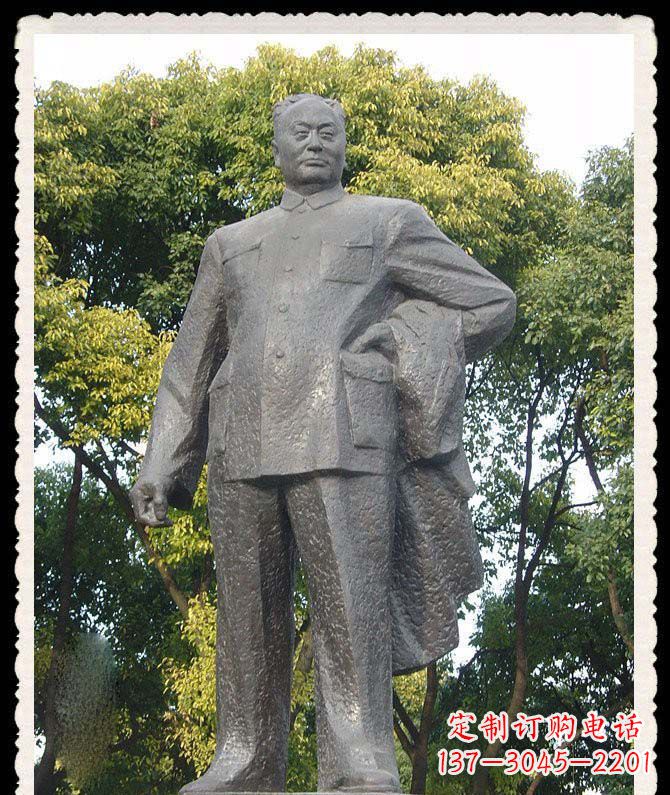 太原陈毅将军铜雕