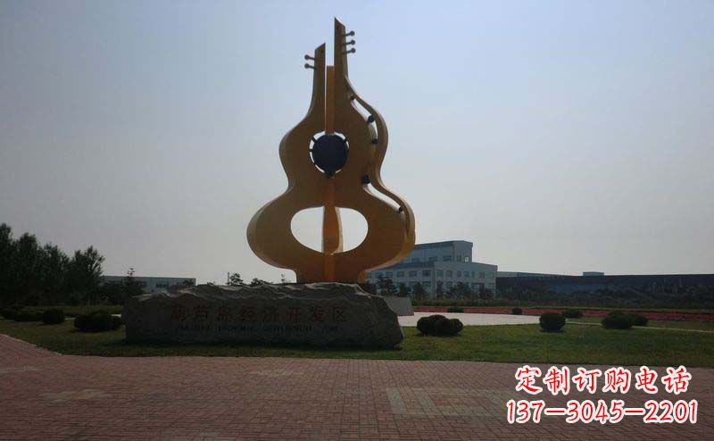 太原城市的不锈钢葫芦雕塑
