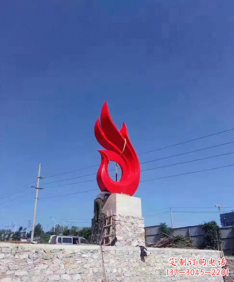 太原凤凰雕塑点缀城市的不锈钢景观