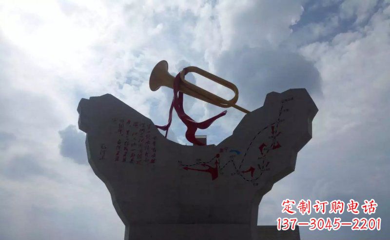 太原冲锋号军队景观铜雕