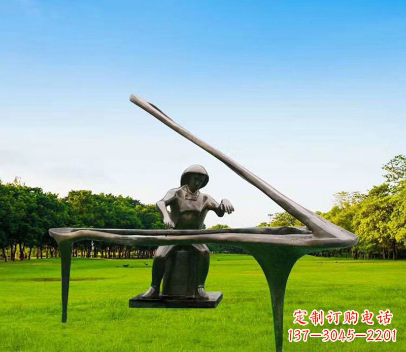 太原钢琴之音铸成雕塑