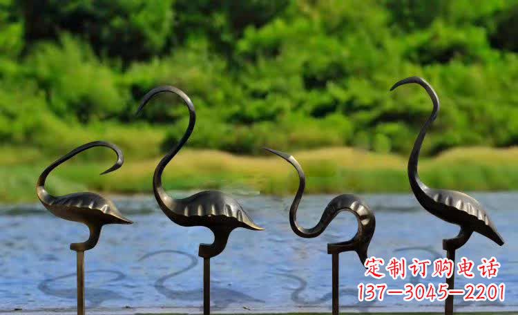 太原细节雕琢，让仙鹤雕塑活灵活现