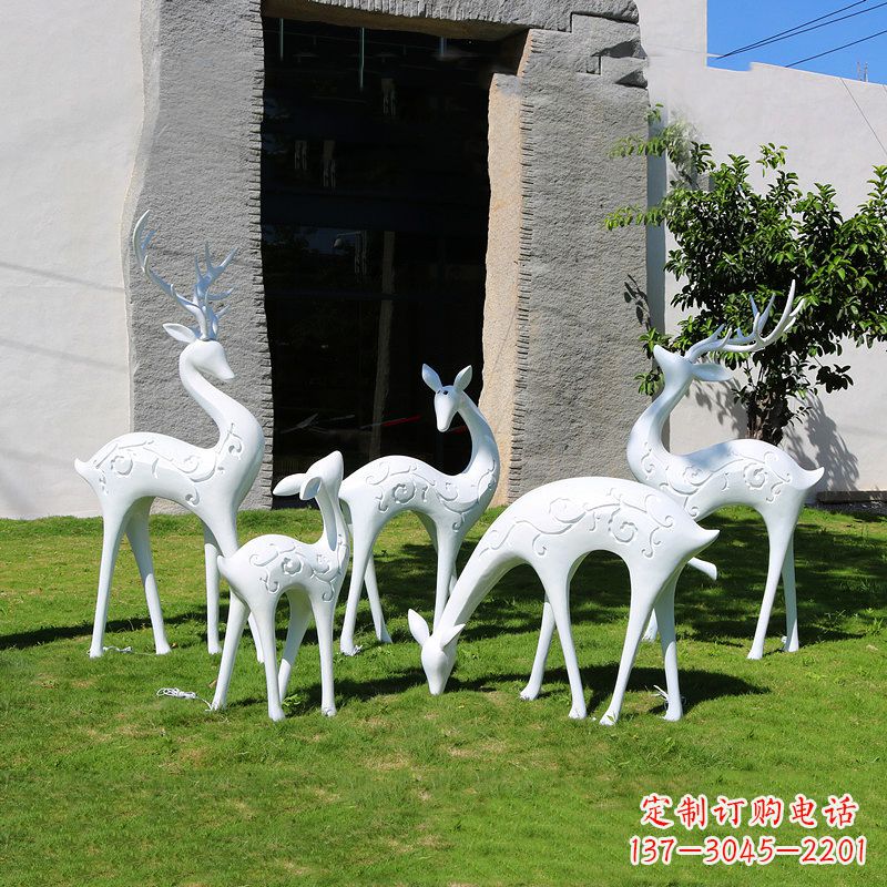 太原玻璃钢动物雕塑——给小区园林添彩