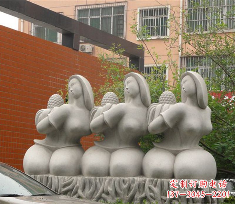 太原抽象三个女人石雕