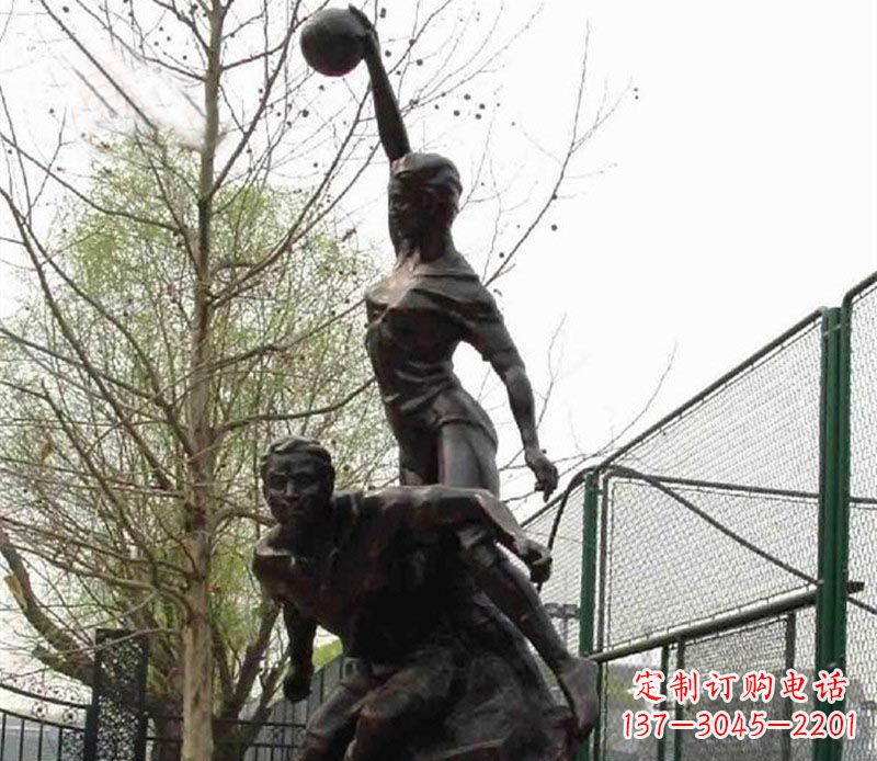 太原打篮球的运动员铜雕