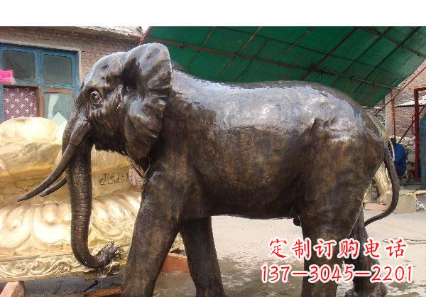 太原大象公园动物铜雕
