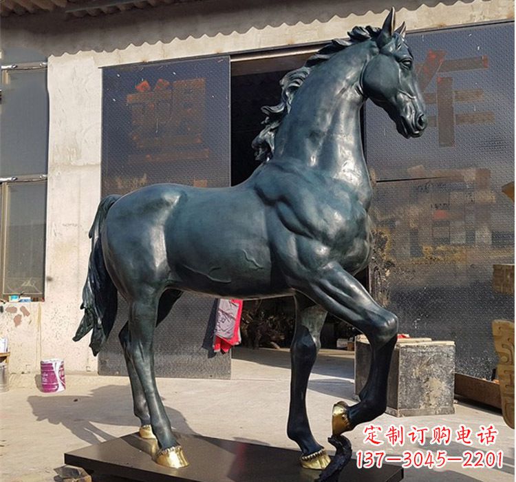 太原独特优雅的大型铸铜马雕塑