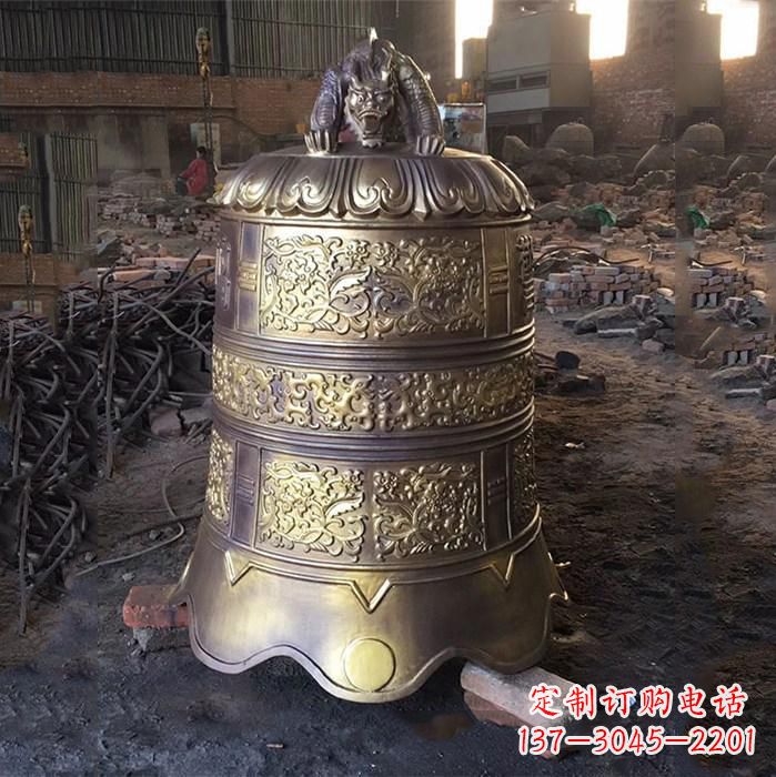 太原悠久历史的铜钟雕塑——传承无声的魅力
