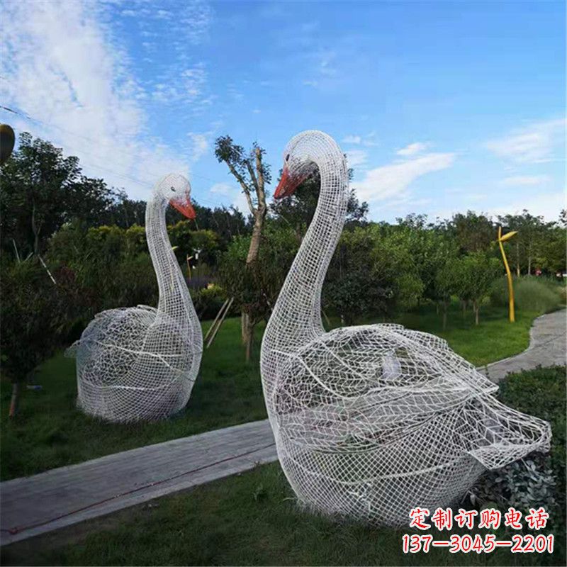 太原梦幻般的大型网格天鹅景观动物雕塑