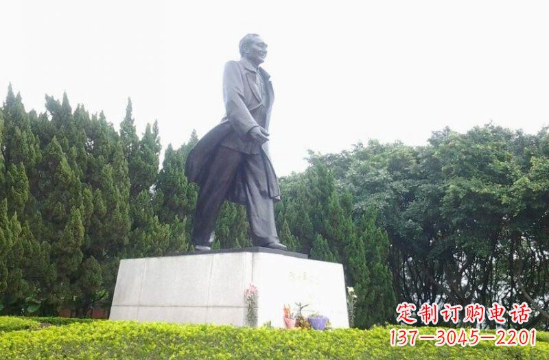 太原邓小平铜雕