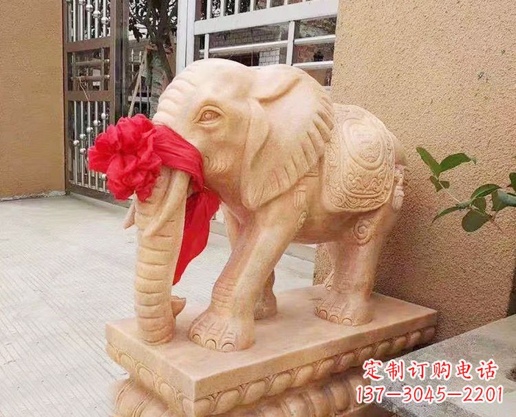 太原精心雕刻大象石雕
