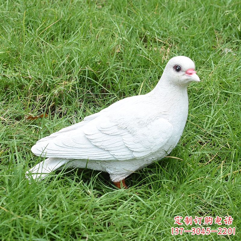 太原纪念和平的“和平鸽”雕塑