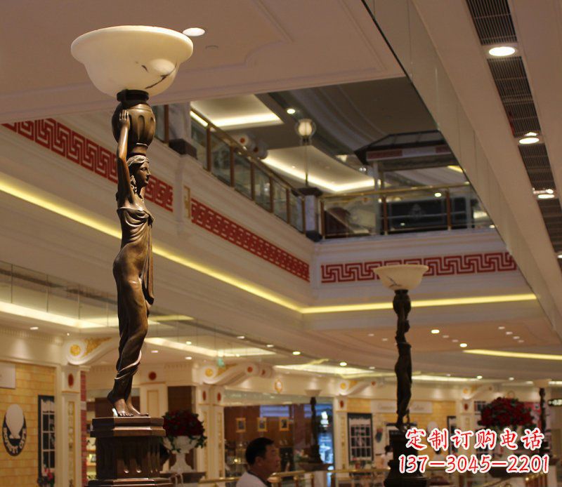 太原高端玻璃钢仿铜雕塑——女人雕塑