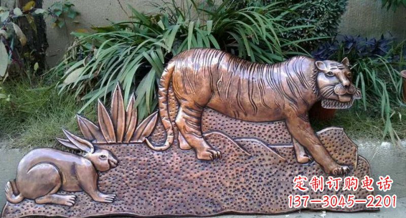 太原锻铜动物雕塑