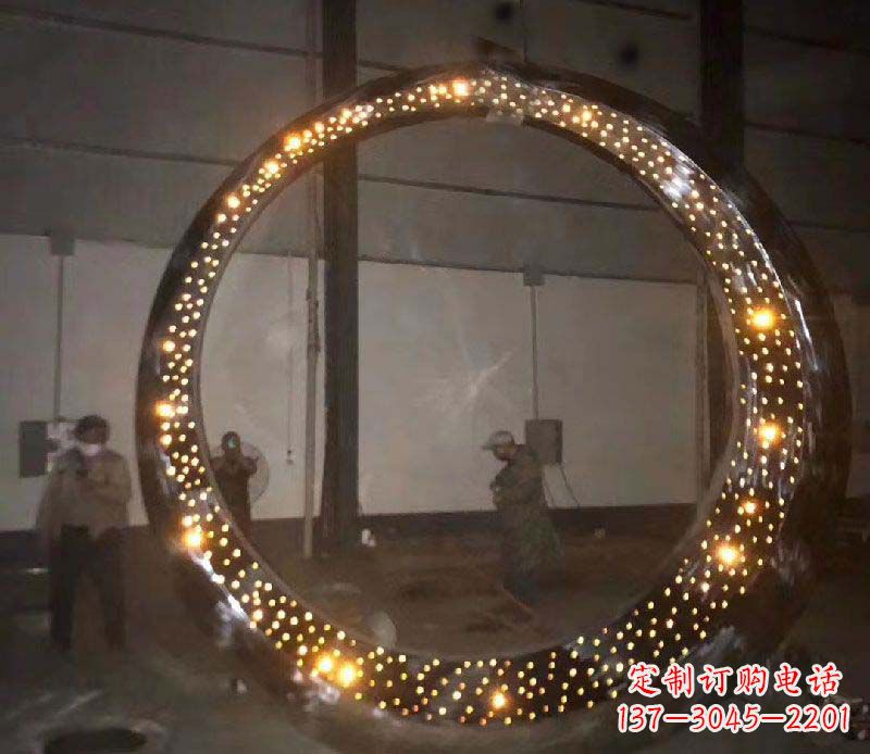 太原发光圆环不锈钢雕塑