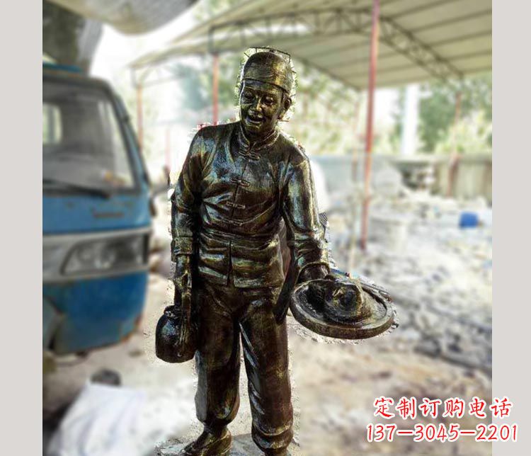 太原饭店上菜的店小二铜雕
