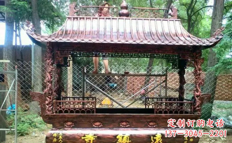 太原方形寺庙香炉铜雕塑