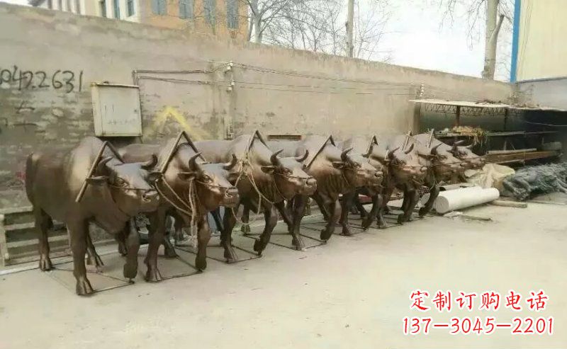 太原仿铜玻璃钢动物雕塑