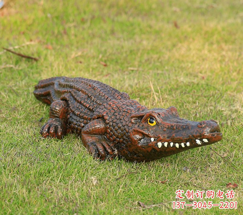 太原仿真鳄鱼雕塑园林动物景观雕塑