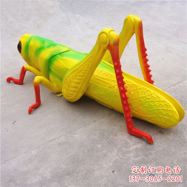 太原仿真蝗虫玻璃钢蚂蚱雕塑